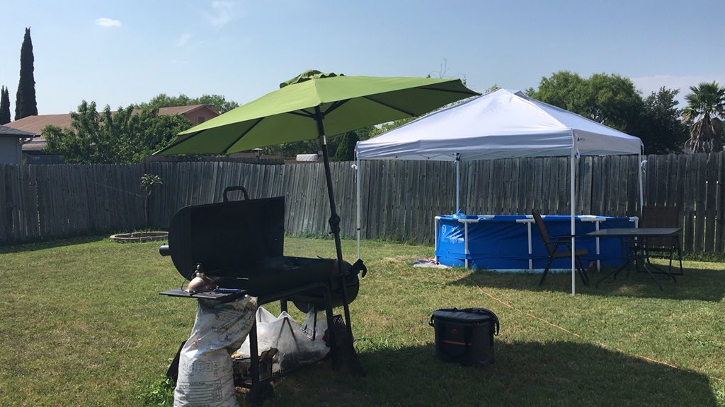 IVANSANDOVAL9's tweet photo. Todo listo para el asado dominical hoy costilla short rib empalmes de zuazua guacamole polaca y cebollita asada #whoHitYou https://t.co/HAqdRVZVFj