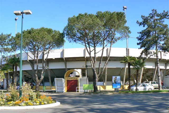 Hagetmau FRA presenta carteles de su feria 28 julio novilla sin caballos erales de Alma Serena Yon Lamothe, @SolalitoTorero , Adam Samira y domingo 29 julio
novillos de Ana Romero/Rehuelga para Toñete, El @Adoureno y Dorian Canton portaltaurino.net/enciclopedia/d…