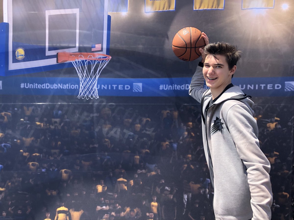 CourtsTweet's tweet photo. Dunkin’ #dubweiser #NBAFinals https://t.co/KEOzA9DYEC