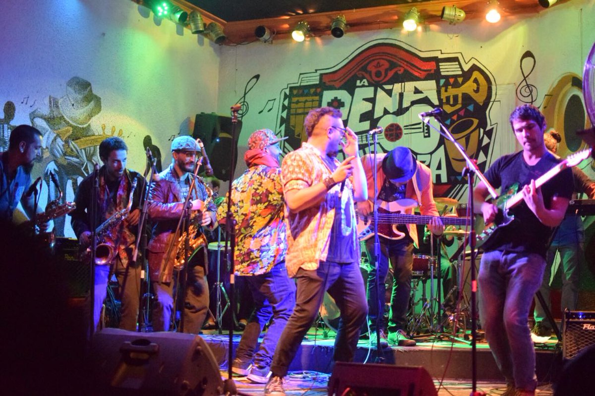 OchoMonosBanda's tweet photo. 🙏🏻GRACIAS INFINITAS a todos quienes nos acompañaron anoche! tanto a nosotros como a todas las bandas! Ya se vendrán más #NocheDeJungla! 🌴🌴🐒🐒 [en el disparo 📸 @lisvipacheco] #OchoMonos #GraciasTotales #Cumbia https://t.co/hPJdGSyRFY