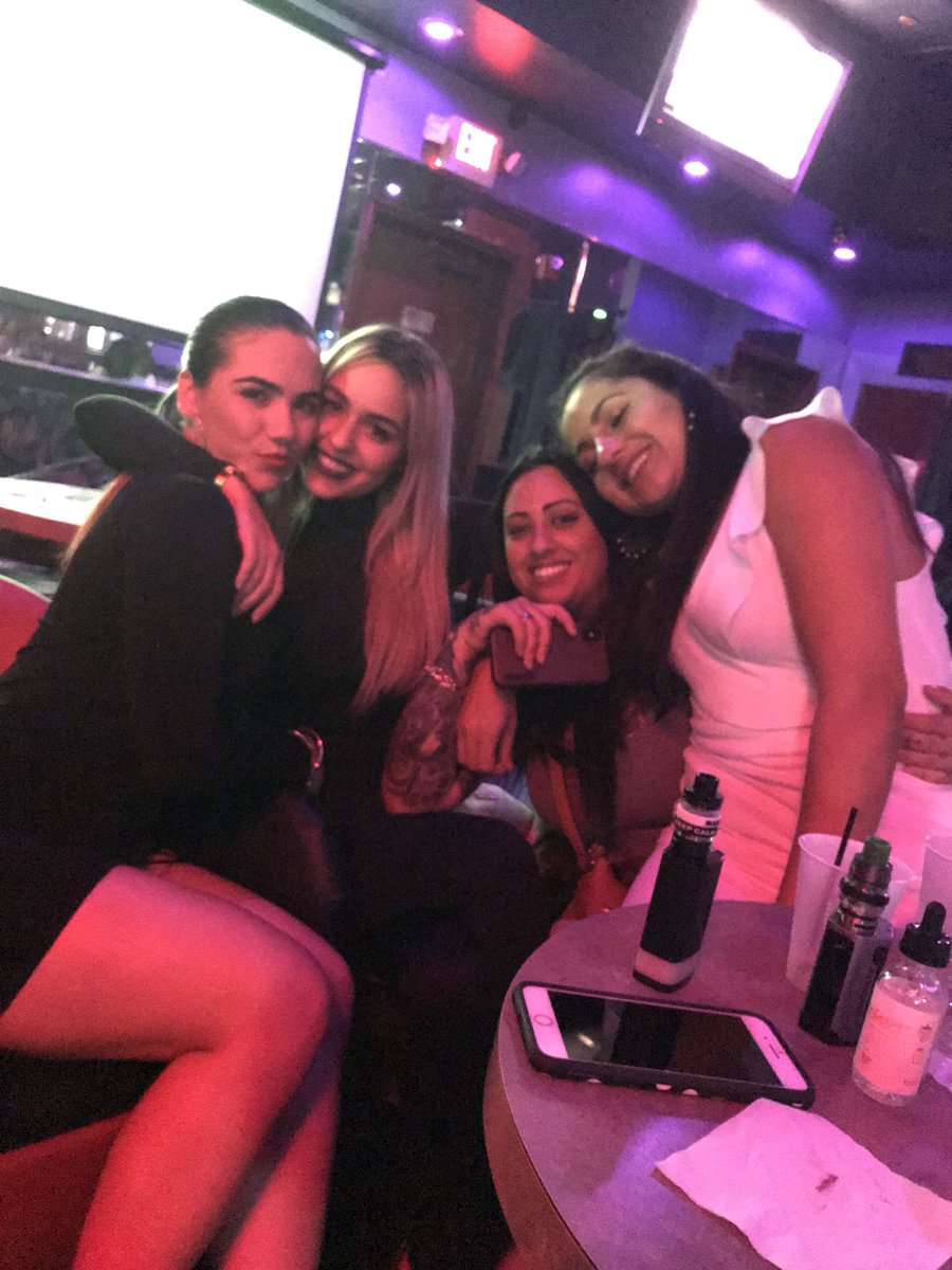 xomelz's tweet photo. My babies! https://t.co/tNNsPBkFZQ