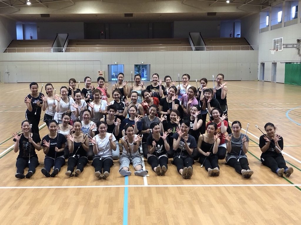 昨日は当連盟主催のチア講習会・ダンスワーク講習会・バトン講習会でした！講師に当連盟理事でもいらっしゃいます牧恵利子先生、北田有加先生、アシスタントに関友菜先生をお迎えしました💐チアやバトンの基礎から応用まで教えて頂き、濃い時間を過ごすことができました🌹🌻🌸