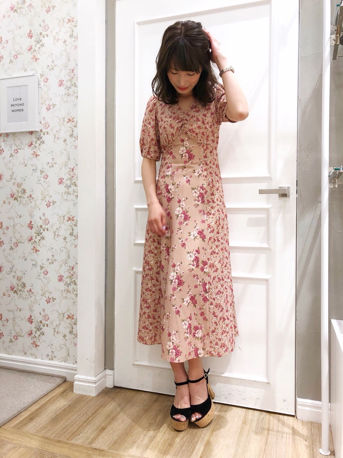 Dazzlin ららぽーと東京ベイ店 Al Twitter おでかけにぴったりワンピース フラワーパターン切替マキシワンピース 7 900 Tax Size S M 今年トレンドのマキシ丈のワンピースは小花柄 と大花柄のミックスがらが新鮮な1枚です バスト下からの切り替えなので身長