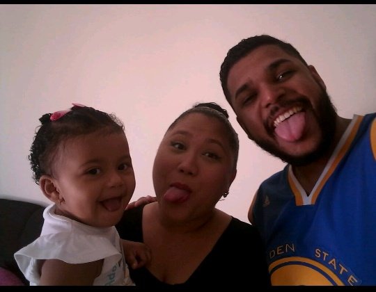 VictorStallone1's tweet photo. A Família toda assistindo as Finais e se divertindo com vc Romulo... #NBAnaESPN #NBAFinals #DubNation #SplashNation https://t.co/zBeizc3x0V