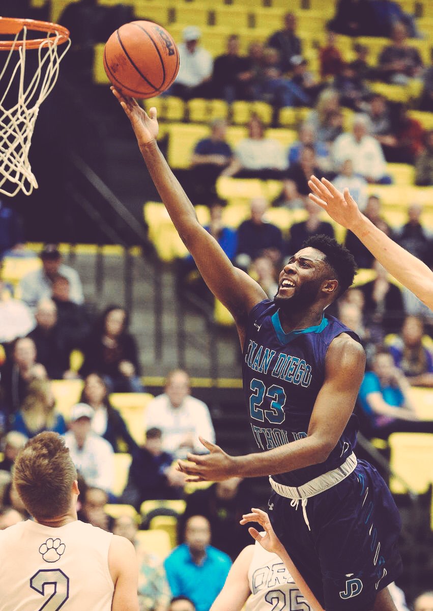 king_mahinmi's tweet image. THANK YOU JD 🦍👁🔥I wish I could brought a trophy to the school but it didn’t happen...... THANK YOU FOR THE MOST CHALLENGING 2 years of MY LIFE !!!! @jdcoachtrost @JDCoachSalts @JDclass18 @JDCHS @JDSpeakingEagle @JuanDiegoSports  @JDclass18