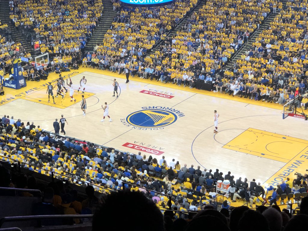 itsmemarmil's tweet image. Already missing live basketball so had to attend game 2. Thanks for the hospitality this weekend Sean McCabe, @Jas1Lim, @todesignconquer. May the best team win tonight! #nbafinals2018