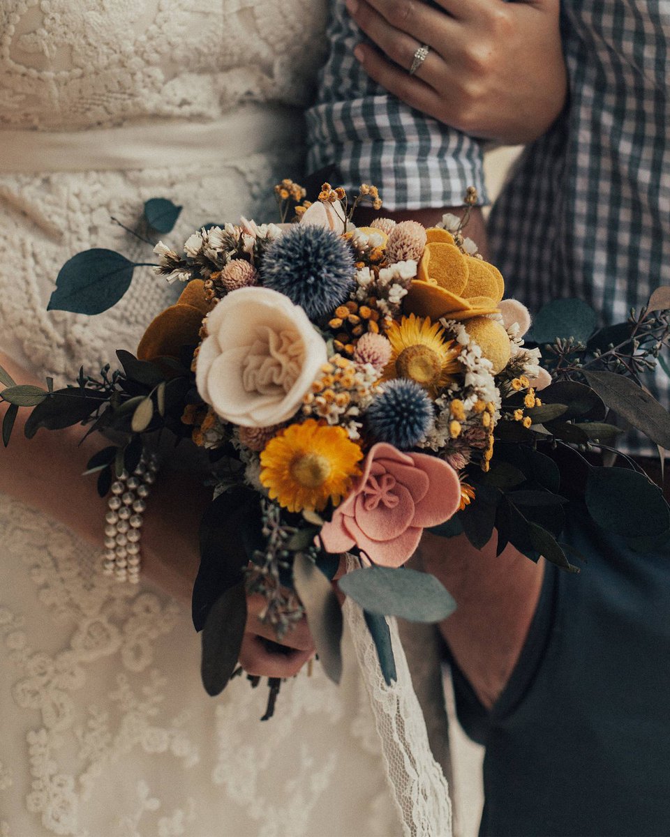 Keep it forever. Etsy seller Florologie can create custom bouquets in your dream palette with felt and dried flowers that last forever and ever. 💫 etsy.me/2IZasY1