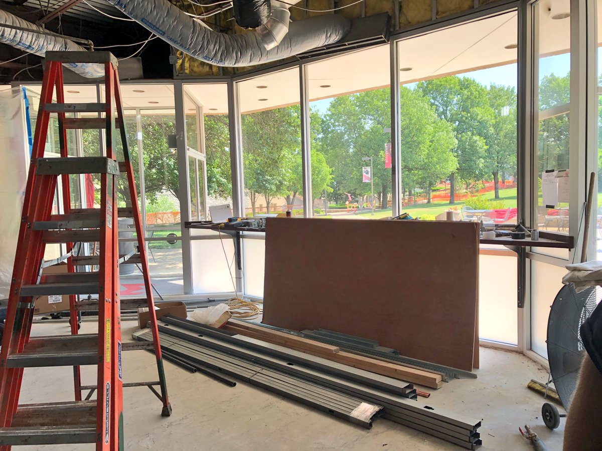 MaryvilleU's tweet photo. Campus Starbucks progress

🚧 #MUSummerConstruction https://t.co/TNAmlYCjoI