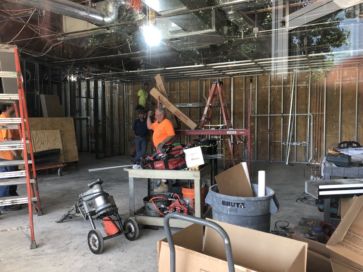 MaryvilleU's tweet photo. Campus Starbucks progress

🚧 #MUSummerConstruction https://t.co/TNAmlYCjoI