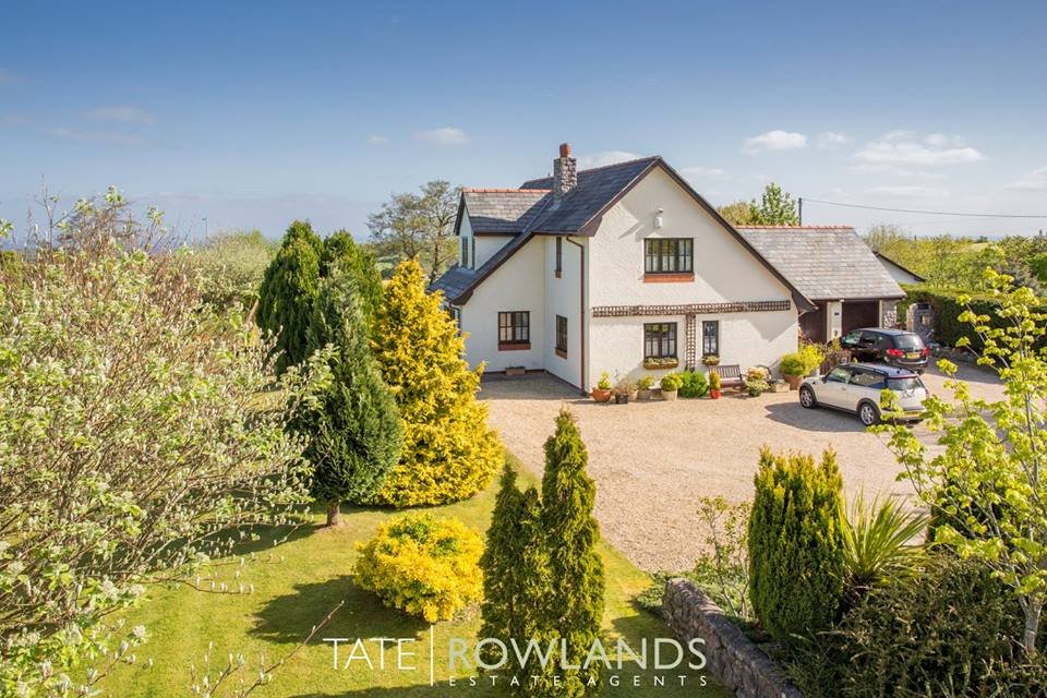 TateRowlands's tweet photo. ❤️FOR SALE❤️
Stunning four bedroom detached house with approximately 2 acres🏡
Lovingly renovated by the present owners to an extremely high standard😍
More details👉 https://t.co/kUV1QiREIq
#stunning #houseenvy #2acres #family #home https://t.co/PYhdlDHqLT