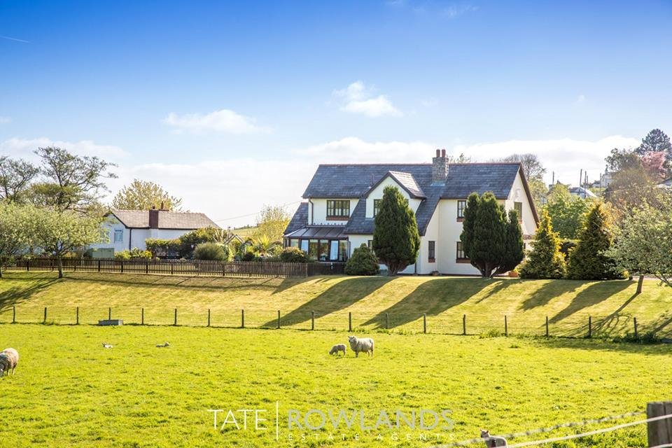 TateRowlands's tweet photo. ❤️FOR SALE❤️
Stunning four bedroom detached house with approximately 2 acres🏡
Lovingly renovated by the present owners to an extremely high standard😍
More details👉 https://t.co/kUV1QiREIq
#stunning #houseenvy #2acres #family #home https://t.co/PYhdlDHqLT
