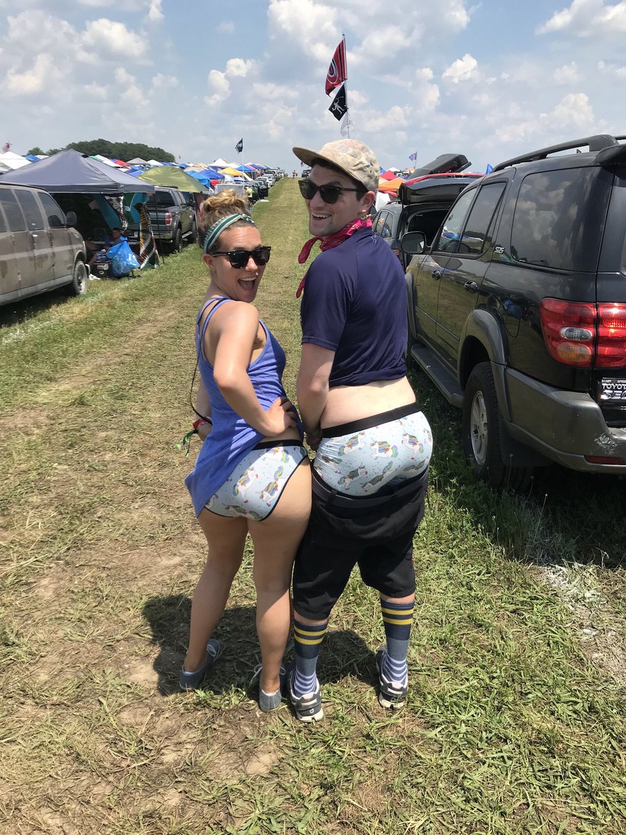 jeffreylandau's tweet photo. Yooo @MeUndies! Hook @lindsaybinks1 and I with some more matching undies and weβll gladly model them on our adventures. #meundies #Bonnaroo2018 #bootyonbooty https://t.co/XV7cCS4ReM