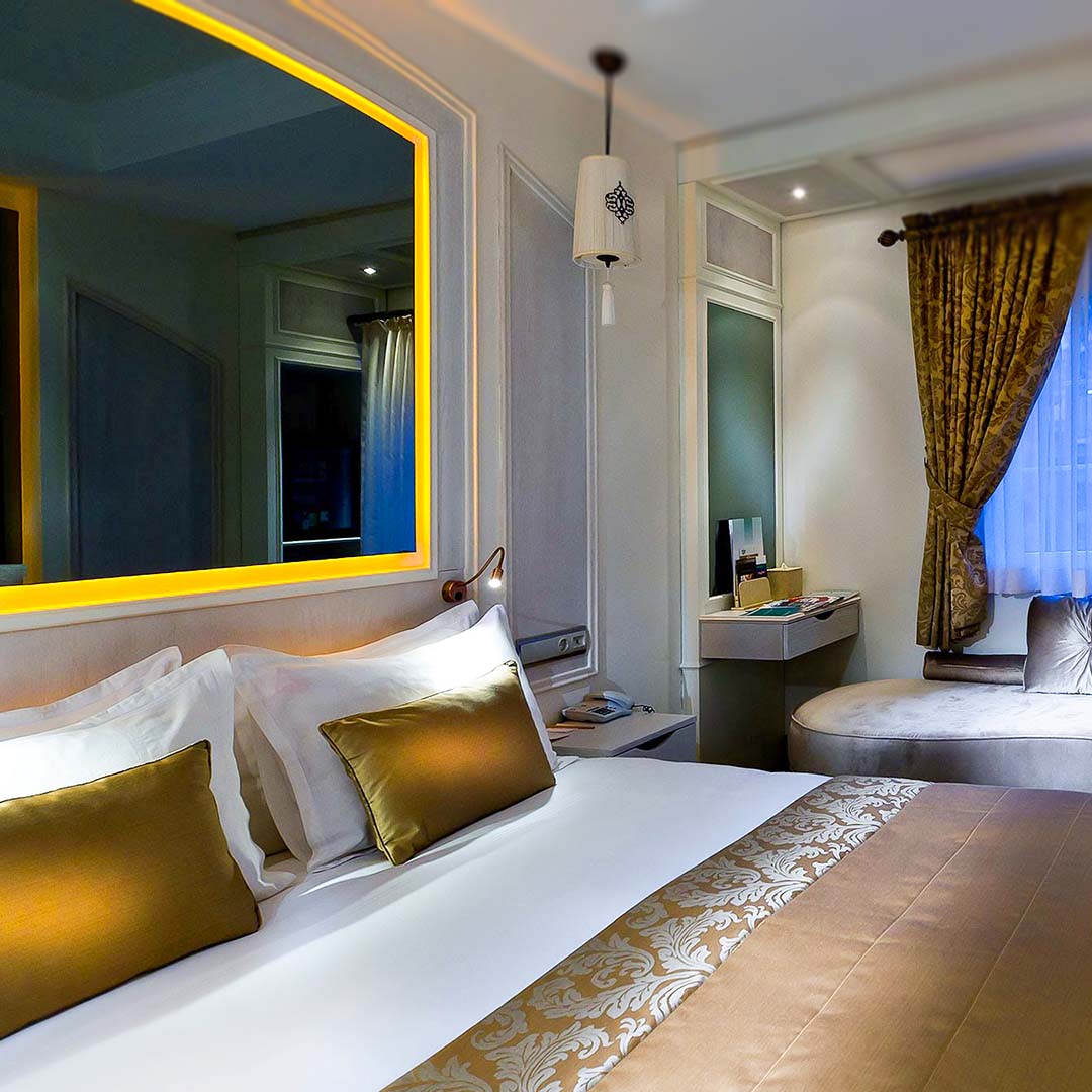 yasmaksultan's tweet photo. Yasmak Sultan Hotel's rooms are decorated with modern furniture to offer our guests the harmony, comfort and warm atmosphere they deserve.
Yaşmak Sultan Hotel odaları,misafirlerimize uyum,konfor ve sıcak atmosferi sunmak için modern mobilyalarla dekore edilmiştir. https://t.co/HawtB2Ixbq