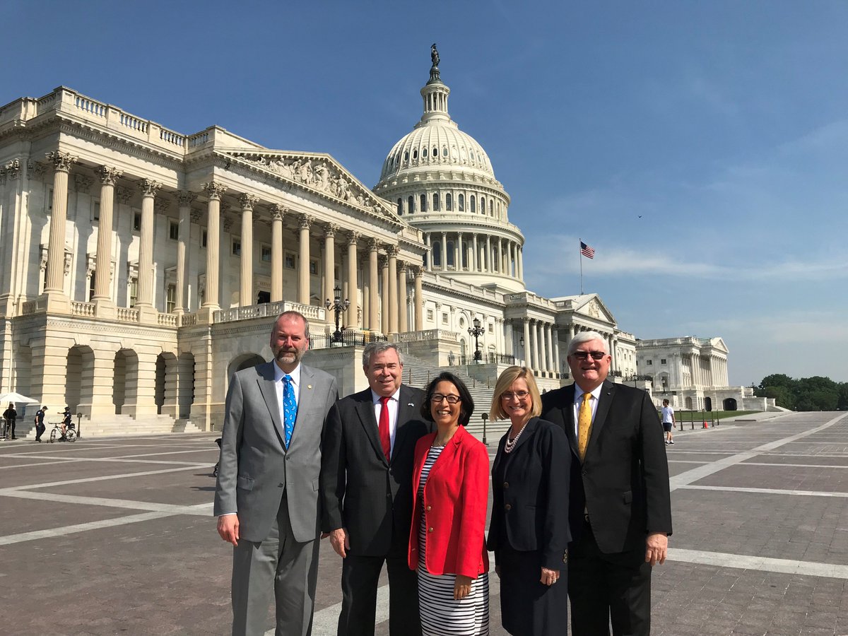 ACOGAction's tweet image. #AmericasDocs are on Capitol Hill speaking to leaders about a comprehensive, public health approach to addiction treatment. @aafp, @ACPinternists, @AOAforDOs, @APAPsychiatric, @AmerAcadPeds, &amp;amp; @ACOGnews 
acog.org/About-ACOG/New…