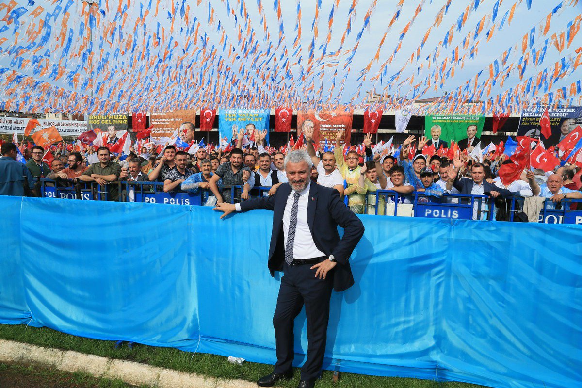 Bu ne güzellik Ordu'm!

Bugün yine tarih yazıyorsun...

#VakitOrduVakti
#MilletinAdamıOrduda