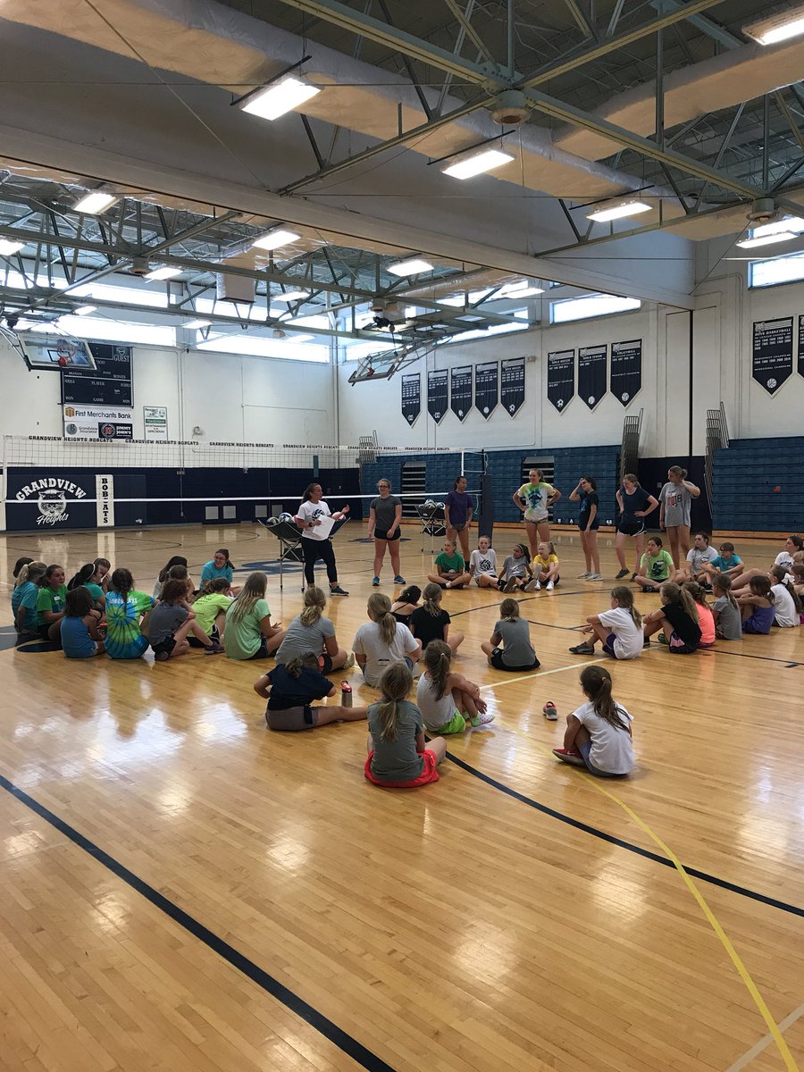 We LOVE 💙Volleyball #futureVolleycats #ptbb #GHSDreamBig 🏐🏐🏐