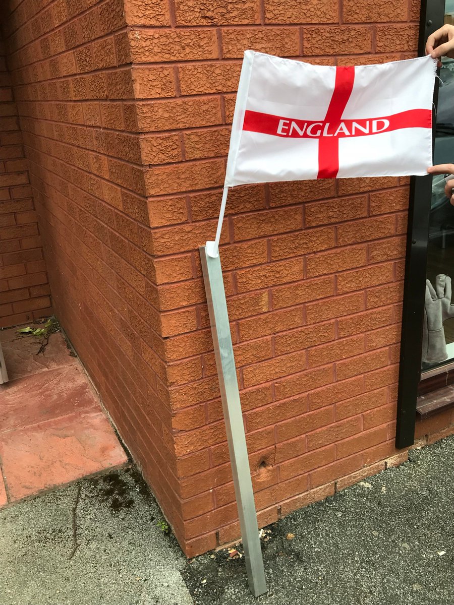 metals4U_uk's tweet image. We are proudly flying the flag for England here at Metals4u ready for our first world cup game this evening!

#WorldCupRussia2018  #Stainlesssteel #boxsection #Englandflag 

⚽️🏴󠁧󠁢󠁥󠁮󠁧󠁿🇹🇳