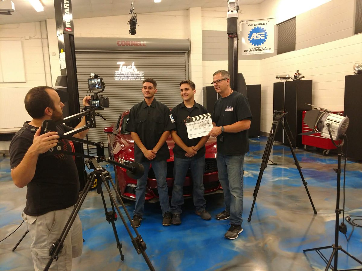 johngardnertv's tweet photo. Tech Garage &amp; Chipola College along with Business Industry Partners are doing our part to address the technician shortage. Maintenance Light Repair videos coming soon. #NATEF @ASEtests @TechForceFound
https://t.co/jEFaEG2lSx https://t.co/Mc4SRPZTv2