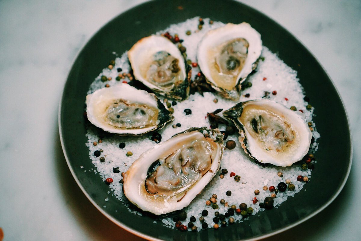 A hot day calls for some “Sweet Jesus” oysters from Maryland. The name comes from the reaction people get when eating them: “Sweet Jesus, that’s a good oyster!”  #societyeats #nyc