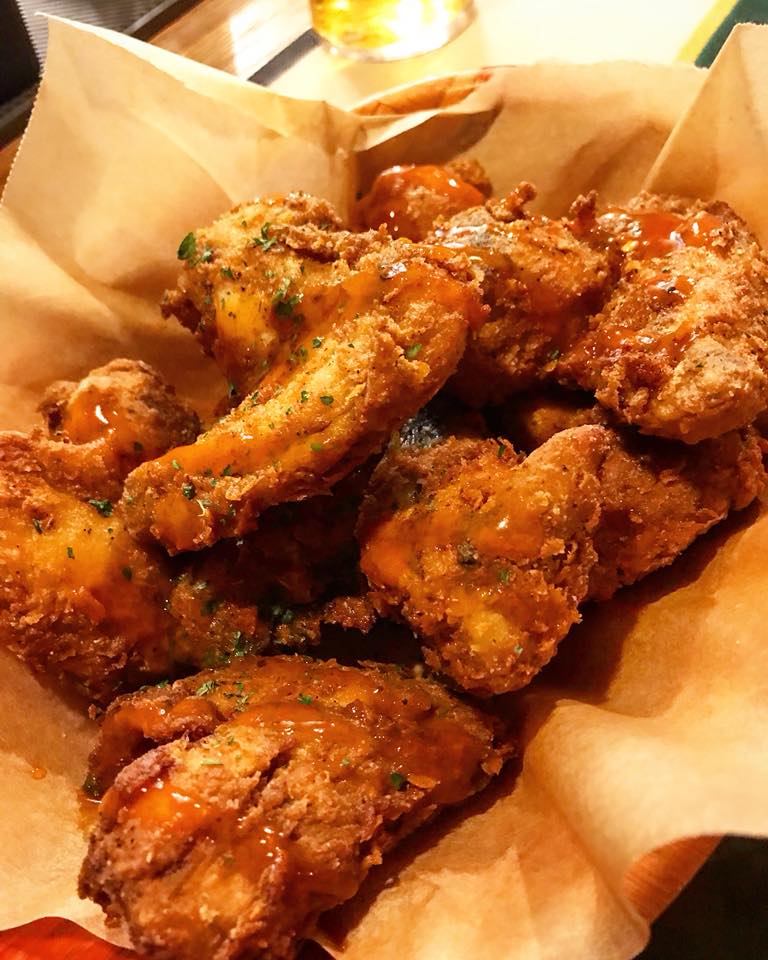 Food &amp; Drink Deal's for the World Cup!  Tonight @ 5pm, at Bar46!

- Our new recipe Crispy Chicken Wings, with Blue-Cheese and Buffalo sauces, and a pint, £5!

or...

- Mozzarella, Honey-bacon, Sour-cream, and Paprika Loaded Fries, and a beer, £5!

#LoveAber #Food #Wales #WorldCup