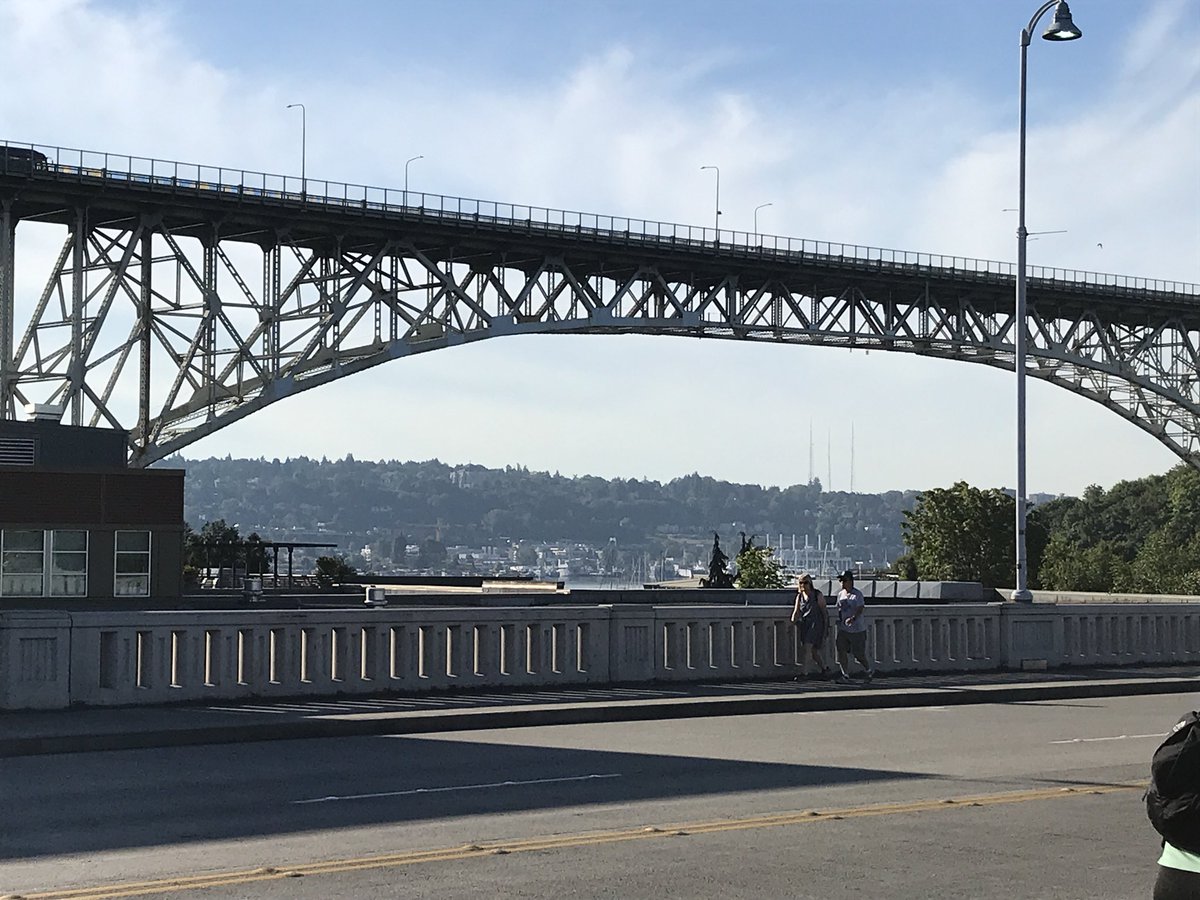 tigersfan75's tweet photo. 2 pax for 2.5 tour of trolls for our last day in Seattle. #ohhillyeah #trollbridge @FiaRunningwild @FiASC_ @FiALexSC https://t.co/G0L7nu1yZF