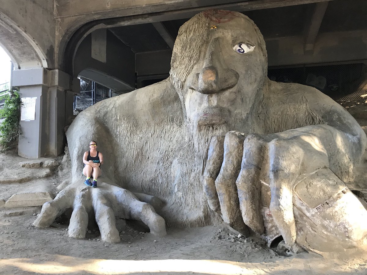 tigersfan75's tweet photo. 2 pax for 2.5 tour of trolls for our last day in Seattle. #ohhillyeah #trollbridge @FiaRunningwild @FiASC_ @FiALexSC https://t.co/G0L7nu1yZF