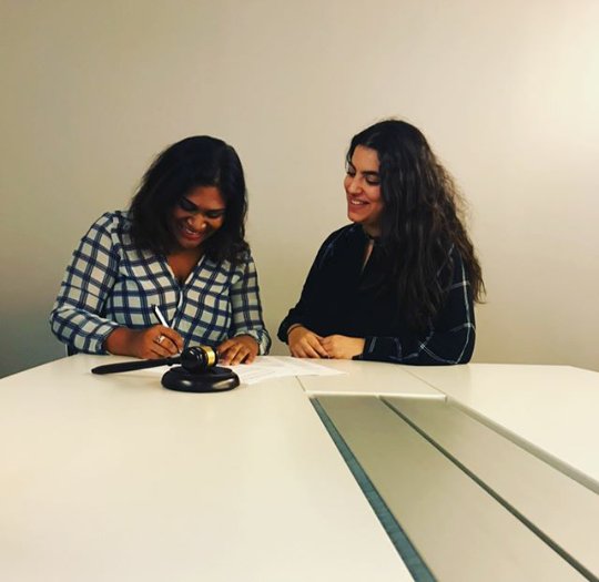 And the 2017-2018 mandate comes to an end!  Passastion of the gavel from former President Esrah FERNANDO to the actual President Elissa KHALIFE !