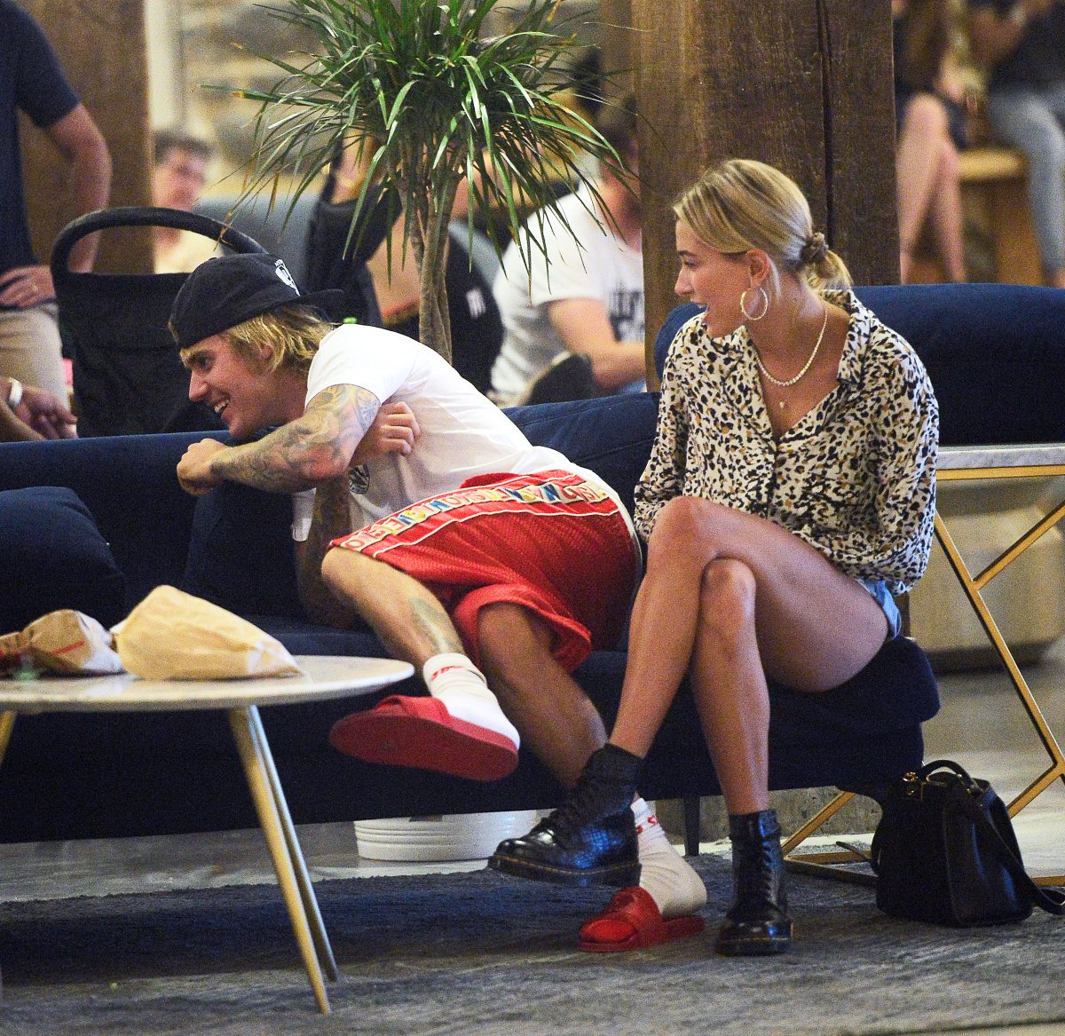 archivesbiebs's tweet photo. the cutest people ever 💕 https://t.co/jNGGyLYFnl