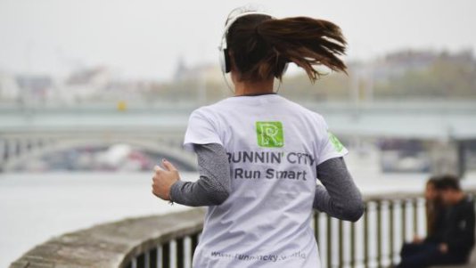 BrefEco's tweet photo. [Actualité @BrefEco] #gratuit
@euronews soutient l'application lyonnaise Runnin'City dans son #internationalisation
👟L'application @RunninCity propose des parcours dans 152 #villes sur les cinq #continents
#RunninCity #startup #euronows #MediaForEquity
https://t.co/dj66atZ1eq https://t.co/l3x3UQoU6V