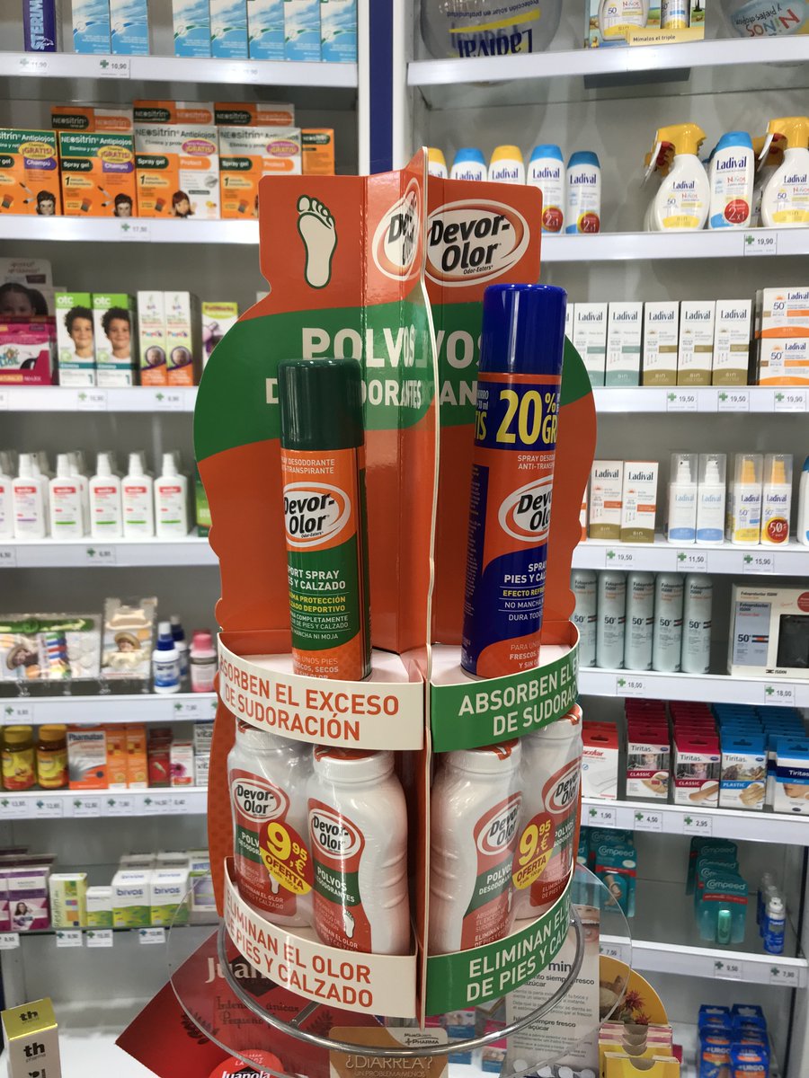 farmaciaelpunto's tweet photo. ¿¿Quieres tener los pies secos y protegidos??

¡¡Utiliza Devor-Olor!! Gracias a sus potentes ingredientes que contiene su fórmula, elimina el olor de pies y calzado y ayuda a regular la sudoración.
#farmaciaelpunto #devorolor #pies #calzado #sudoracion https://t.co/XPv3cqZtZn
