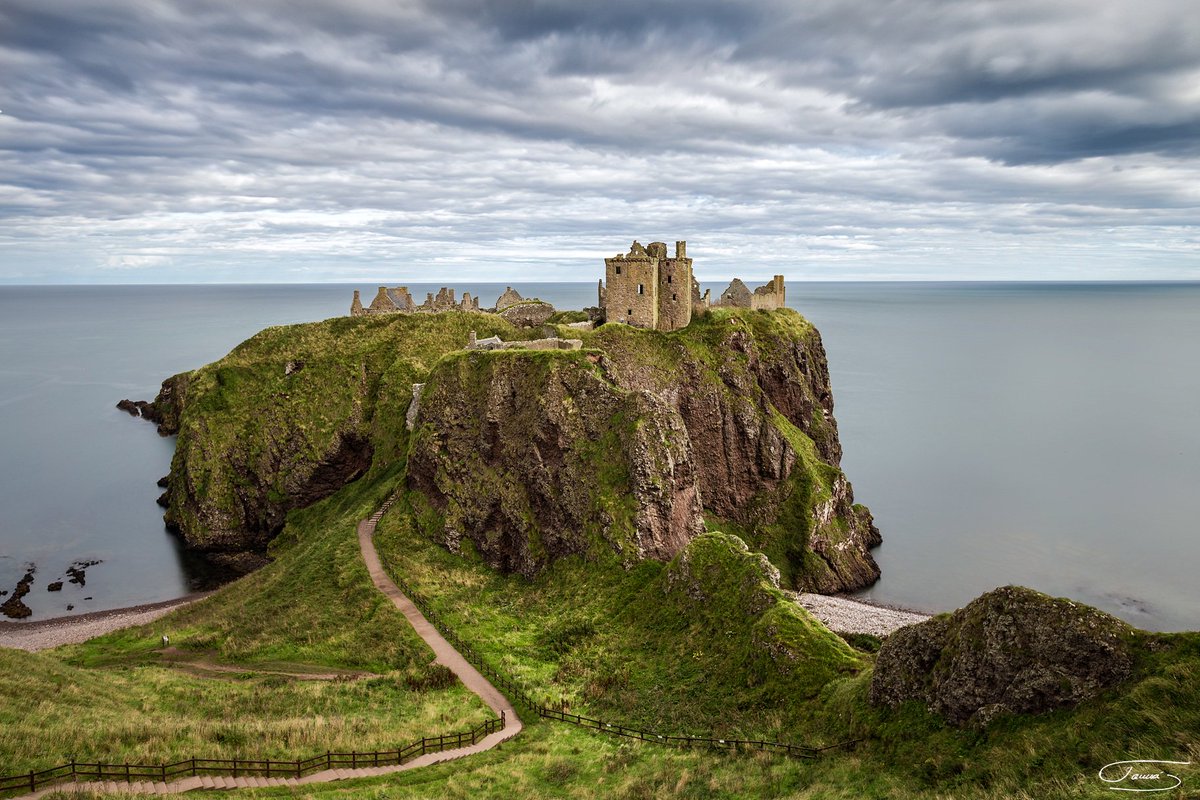 _tsanchezruiz's tweet photo. Dunnotar Castle

Quizás es por su aspecto misterioso. Quizás es por la belleza de la ubicación. Por uno o por otra, éste es uno de los #castillos de #Escocia que no hay que dejar de visitar.

#scotland #dunnotar #castles #castillosdeescocia #PintoFotografía  #canonespaña https://t.co/3GT5EbhJAF