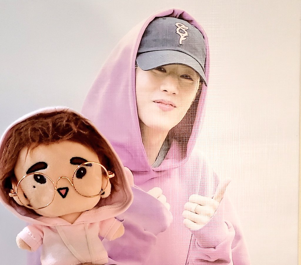 playground852's tweet image. Visited exhibition in Taiwan 🇹🇼
Without a mark doll so I just make it into markjin markson and coco parents💚
Thanks @Little_Mark0904 and @markdotcom93