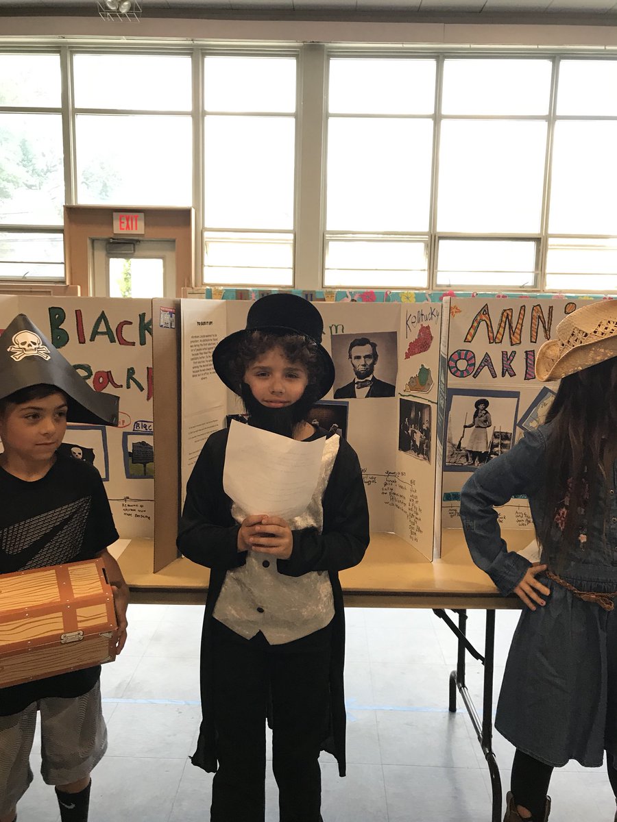 OAS_MrsLuther's tweet photo. A very successful (first-ever!) living wax museum @OceanAveSchool!  #mtpspride https://t.co/XuXMxxTjRY