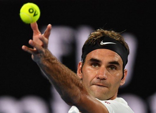 hearospeaker's tweet photo. Our 'hearo of the week' goes to @rogerfederer! There is no one better 🎾🏆#sports #fitness  #train #winner #training #justdoit #tennis #TennisWorldTour #Wimbledon #QueensTennis #Federer https://t.co/3S1pnpzY6z