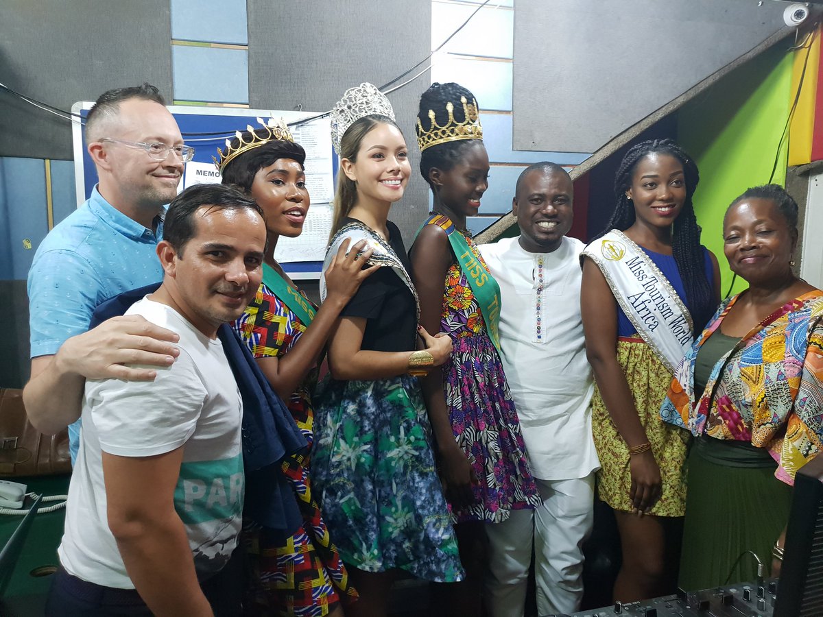 MissTurismoCol's tweet photo. Nuestra reina hizo gira de medios en Ghana visitando las mas populares estaciones de radio...
.
.
#MissTurismoColombia #MasQueUnReinado #Ghana #Africa #Colombia #Africa #OigoLAFM https://t.co/OnBUOrTE3t