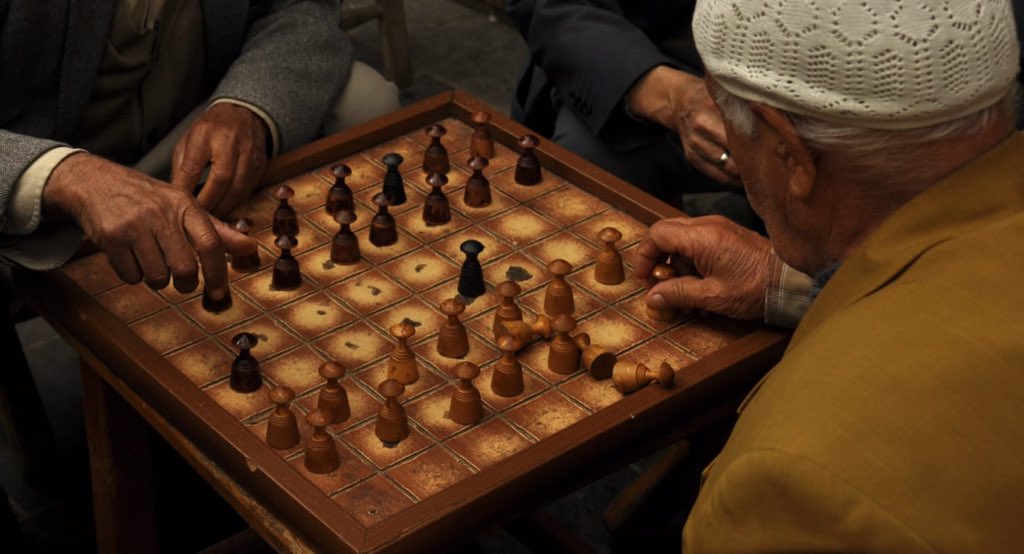 #AİKKADRAJ / 2018 "Sağlıkçıların Gözünden Yaşlı Çınarlarımız " konulu fotoğraf yarışmasının kazananları belli oldu. Bursa Sağlık Müdürlüğü web sayfasından ulaşabilirsiniz. #AkılcıAntibiyotik #AkılcıİlaçKullanımı  #ÇokİlaçDeğilDoğruİlaçİyileştirir