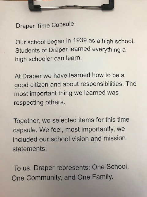 Inspired_Bailey's tweet photo. Draper Time Capsule has been laid to rest (until 2039) with the help of these dynamic students! One Community, One School, One Family ❤️🐾#DraperTransitions #TimeCapsule #TeamDraper @RCS_NC @Ajamison72 @jbnealy72 @parkss12 @cwperkin @JMelrose_RCN https://t.co/IoGQk73MUi
