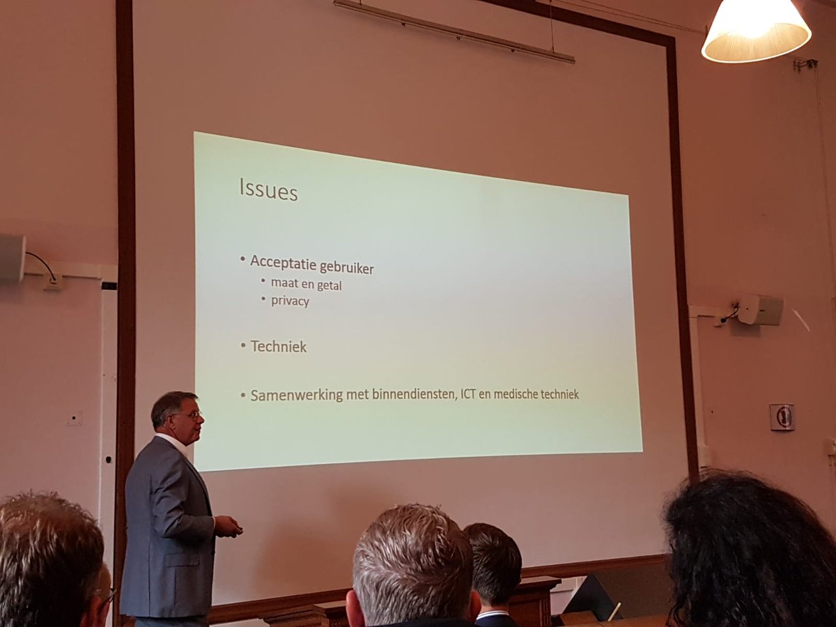 Opening door Fred Kremer: '#5G zorglogistiek moet geen proeftuin, maar een doetuin worden. Het ontwikkelen van effectief en efficient gebruik van 5G in de zorglogistiek start vandaag. Iedereen is uitgenodigd om mee te doen.' #IPIC2018