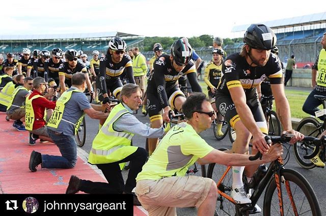 Ekynoxe's tweet photo. #Repost @johnnysargeant with @get_repost γ»γ»γ»
Lky7 SD racing team at the BMCC 9 up TTT 2018 (15.06.18)
#cycling #cycleracing #cyclingracingteam #teamtimetrial #ttt #newskinsuitday #teammates #allworkedhard #racingcircuit #mybirthday #9to5 #onthelimit⦠https://t.co/jf3MzUOBvN https://t.co/4PPmETS4NT