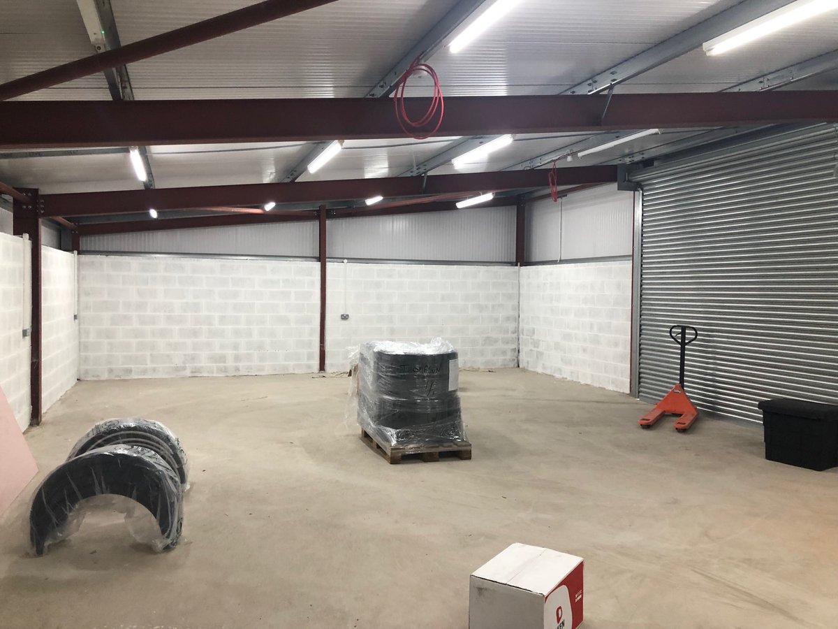 simonkshields's tweet photo. Finishing touches being made to our Thompson epart distrobution depot!!!! https://t.co/qlB8wQYgO8