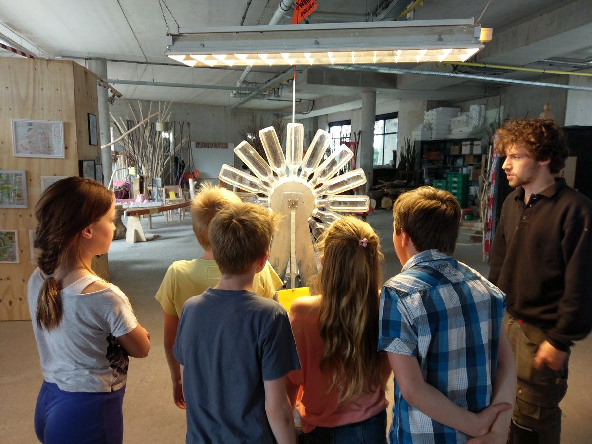 lexhupe's tweet photo. RT @WALHALLAb_NL: Niet zo fijn om te horen, maar wij zien dat erg veel #thuiszitters en vastlopers in #onderwijs zeer technisch zijn! Nul #techniek op school. Wij vangen ze op #Techniekpact #WINDeye UrbanDesign enz https://t.co/xDBfoiyk0V #onderwijs #nooitsaai