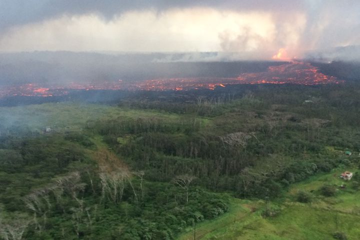 best_workers's tweet image. #Hawaii hits one #month of vigorous lava flows — and shows no signs of #relenting
bit.ly/2ymaBzD