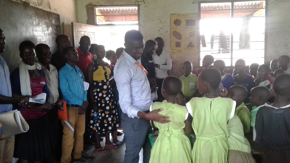 GodfreyNanz1's tweet image. Piloting Tarl #teachingattherightlevel
all pupils will have to match at the next class on the same pace.
#builingtomorrow kiboga