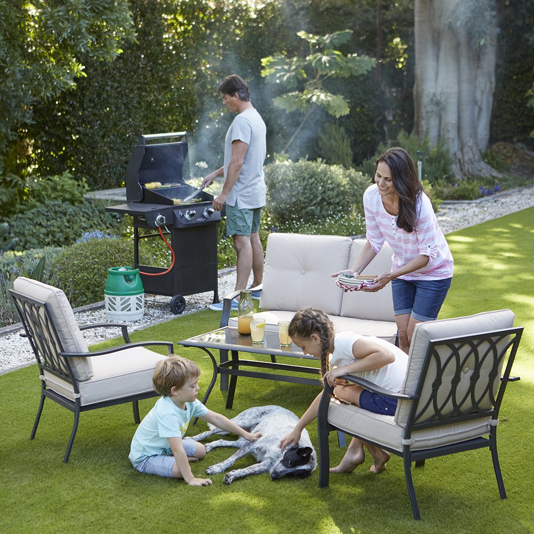 Homebase_uk's tweet photo. Have you got that #FridayFeeling Are you relaxing or getting jobs done? https://t.co/Eer0UCsfhm