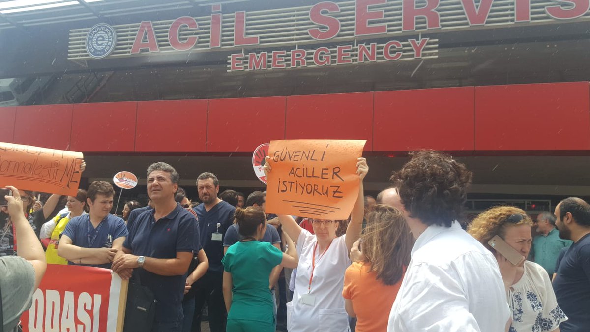 #güvenliacilleristiyoruz Basit ve anlaşılabilir bir talep olmalı. Çalışırken saldırılma olasılığı olmasın insanca çalışabilelim, saldırganlar cezalarını alsın biz bunu bilelim istiyoruz. Şiddete uğradığımızda birileri şundan bundan demesin. Hastanede şiddetin açıklaması olmasın
