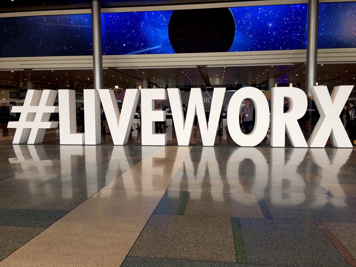 CandiceGaulitz's tweet photo. Here we go!! Can’t wait to see the opening keynote! #LiveWorx https://t.co/ZALYw2r7W1