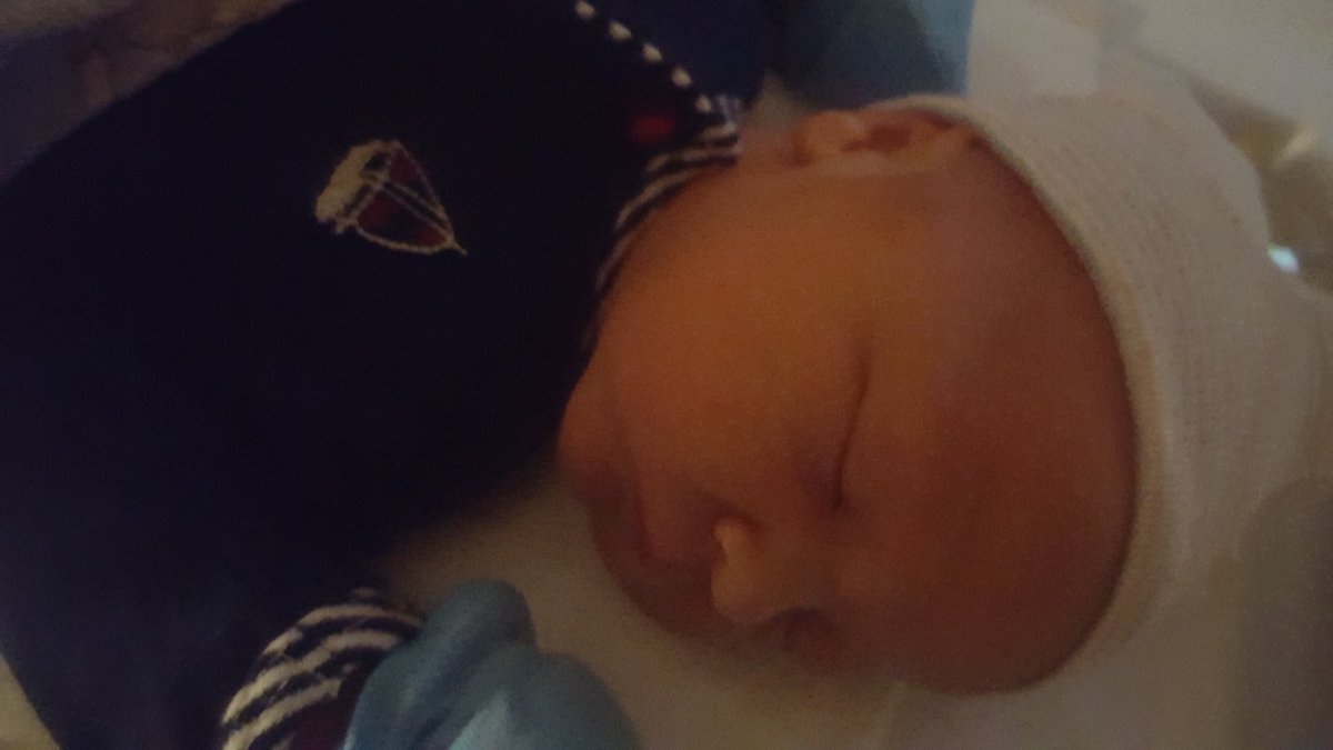 GCHSLadyBraves's tweet photo. On 6/17 @ 4:54pm, our newest fan was born. Welcome little Blake Eli! https://t.co/xoDHs5BLfB