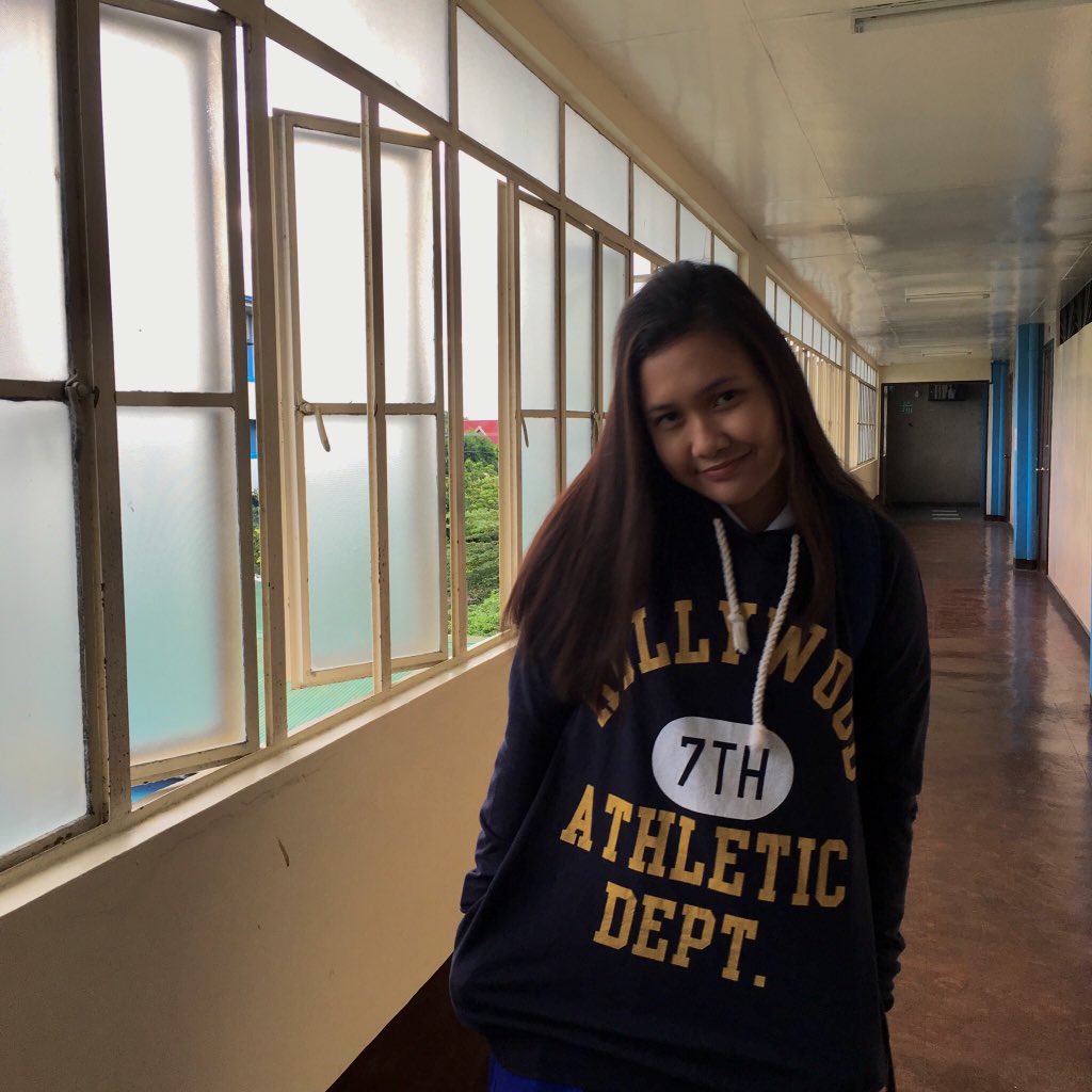 breanna_abella's tweet photo. #coldstyle #hottrending #lyks4lyks https://t.co/iNDdtiMMoC