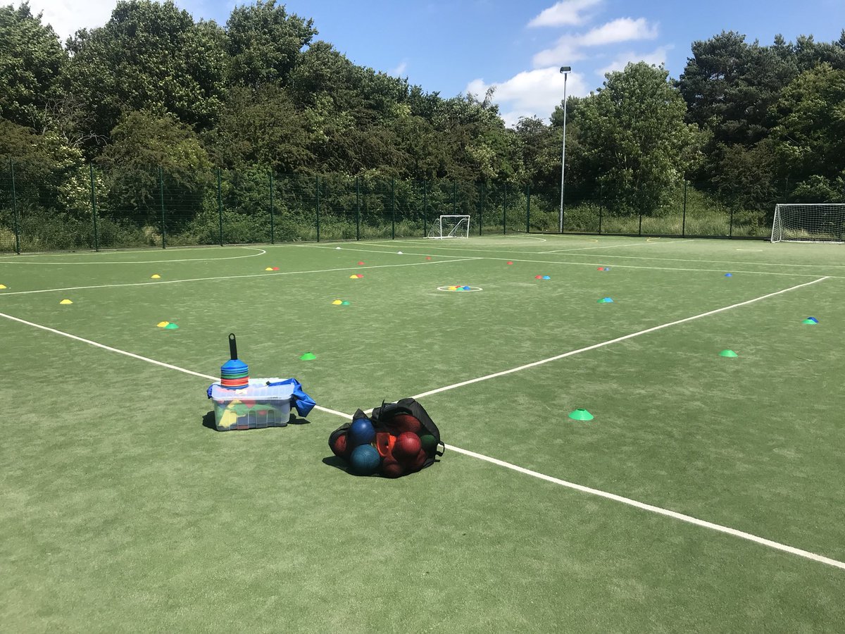 An afternoon of dodgeball in the sun ☀️!!! 🤾🏻‍♂️🤾‍♀️