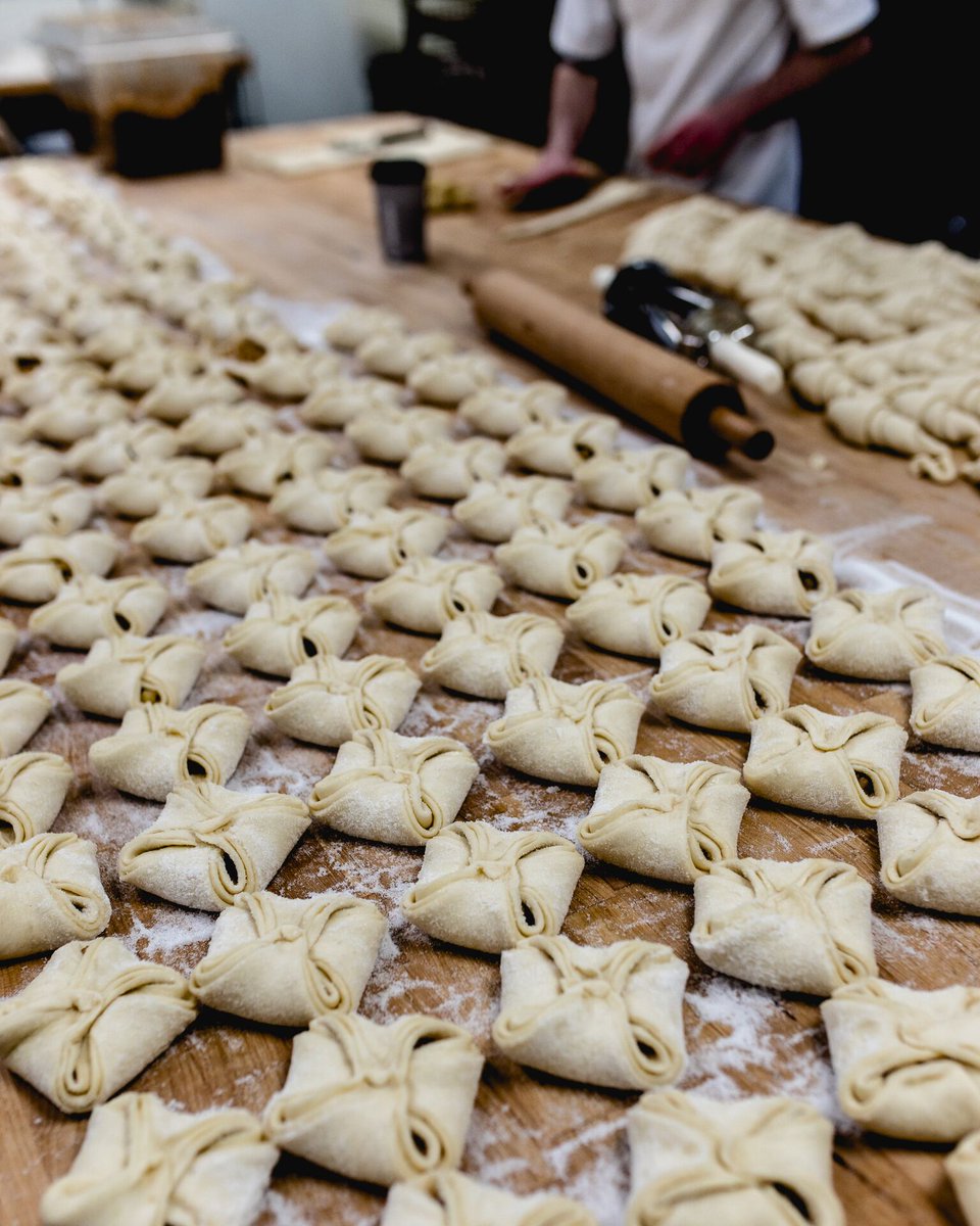 CorbeauxBakery's tweet photo. Big space. Big ideas. Big taste. We moved to a larger facility to keep up with the demand for fresh made product #corbeauxbakery #newspace #newideas #yyceats #yycbakes #yycnow #yycbuzz #artisanbaking #kouignamman #thegoodstuff #shoplocal #calgaryliving https://t.co/C9IcdxoZRr